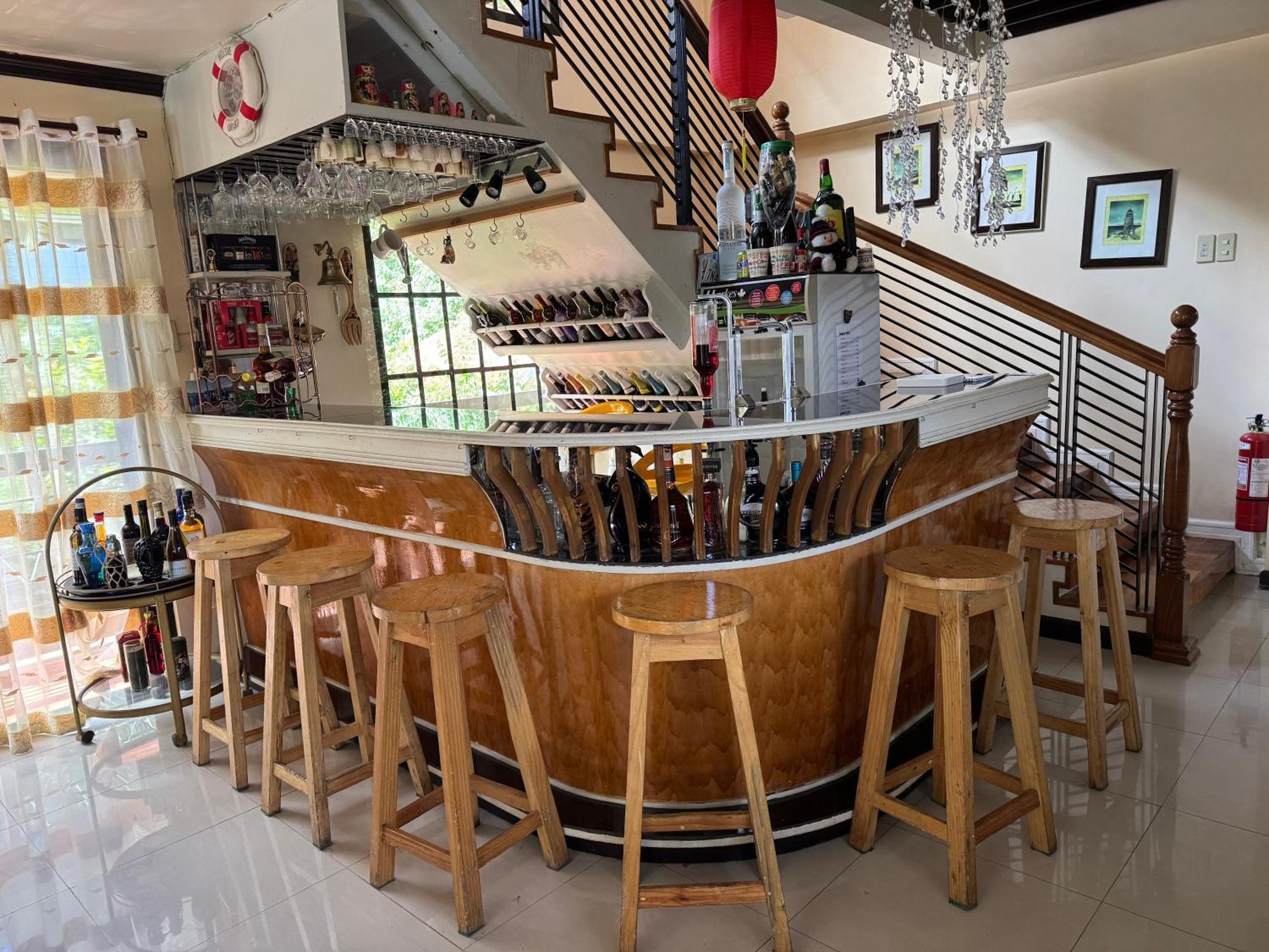 Malbros Guest House Baguio City Buitenkant foto